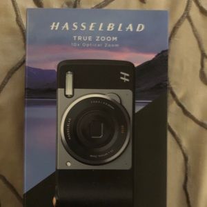 Hasselblad True Zoom!!!